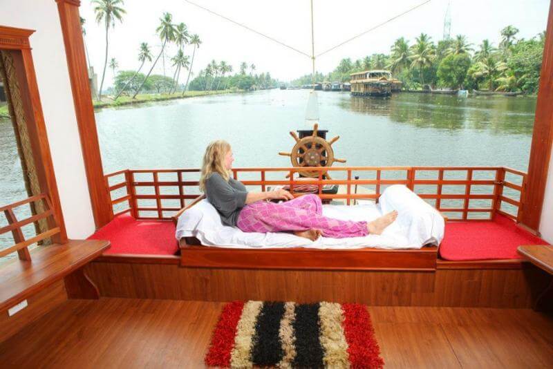 What to Expect on a Kerala Houseboat in Alleppey