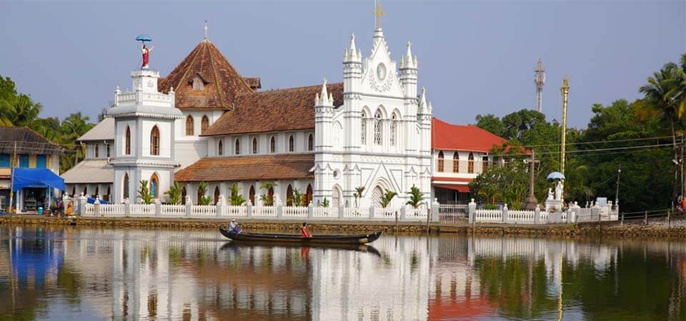 Cultural Experiences to Enjoy on a Houseboat in Alleppey