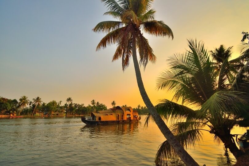 kumarokam or alleppey